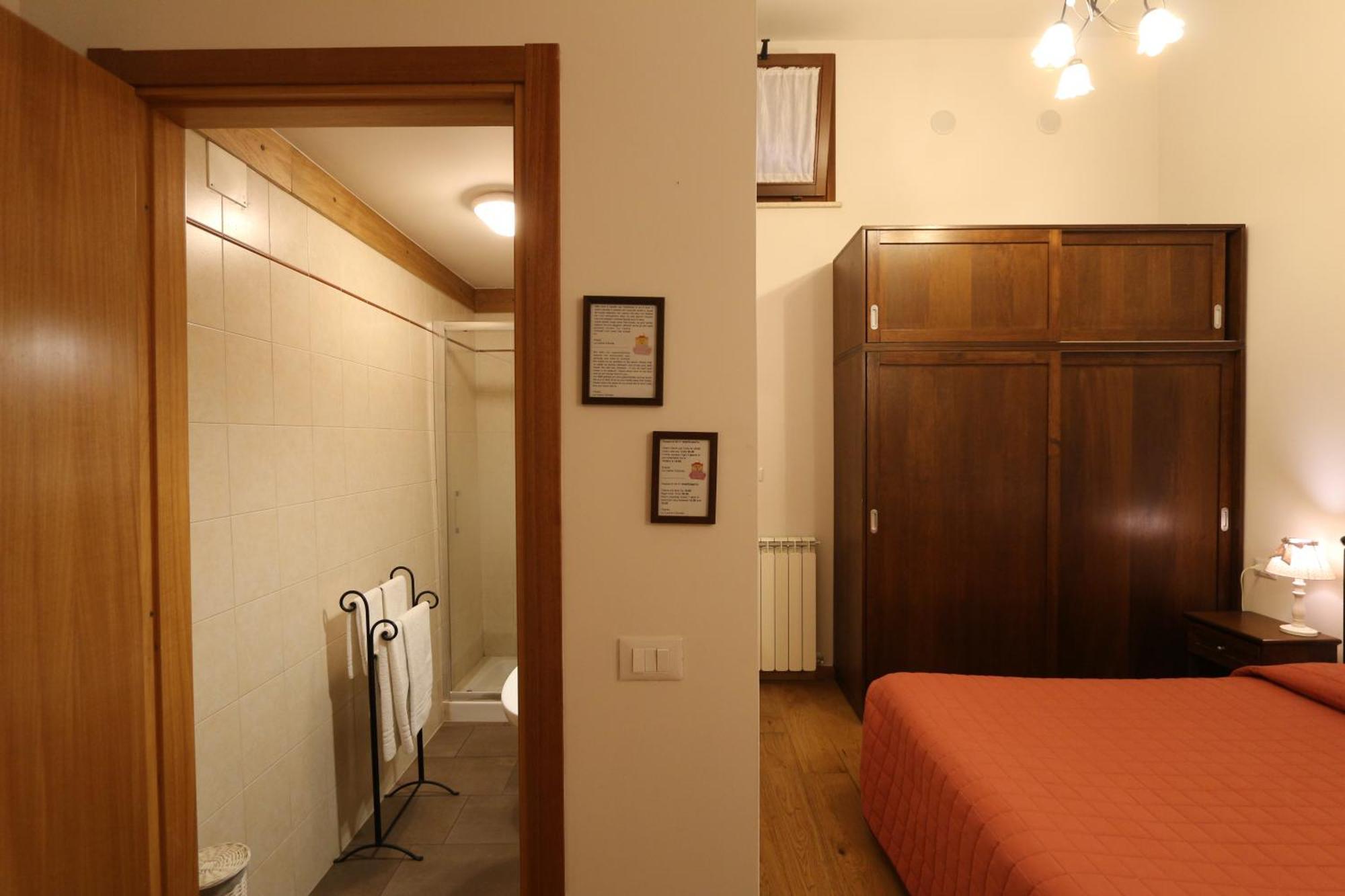 La Casina Colorata Hotel Assisi Luaran gambar
