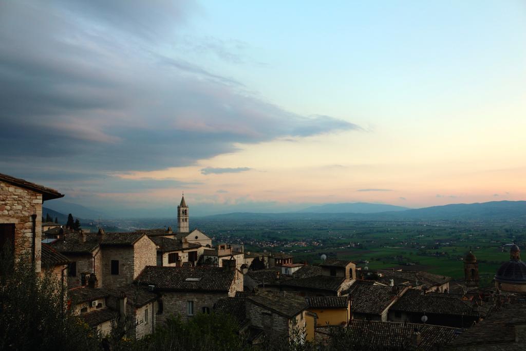 La Casina Colorata Hotel Assisi Luaran gambar