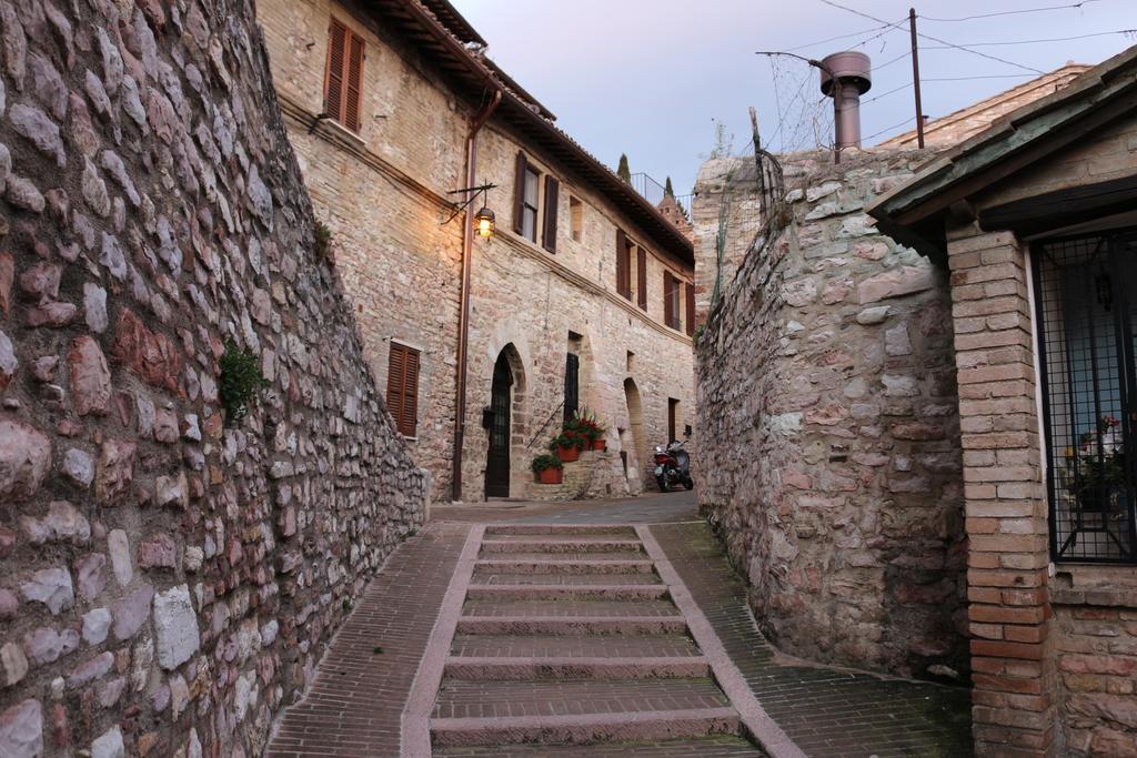 La Casina Colorata Hotel Assisi Luaran gambar