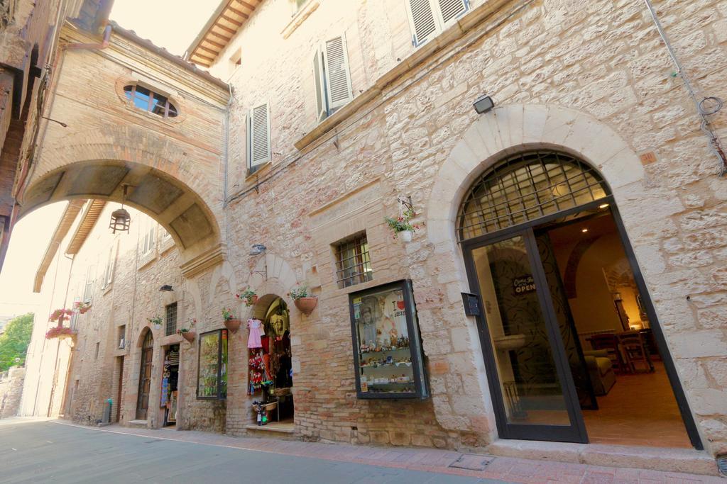 La Casina Colorata Hotel Assisi Luaran gambar